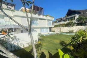 Luxury 5BR Villa with Ocean, Mountain Ricefield Views